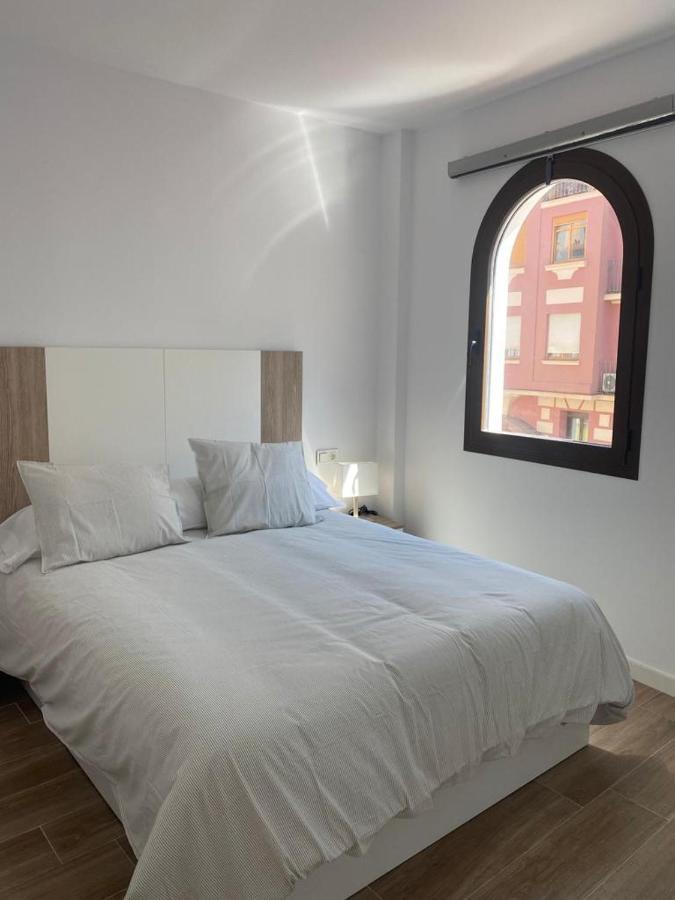 Apartamentos Marmoles Centro Малага Экстерьер фото